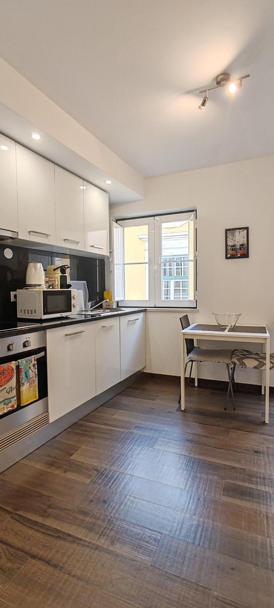Apartment Of The Panteao, 2nd Floor *